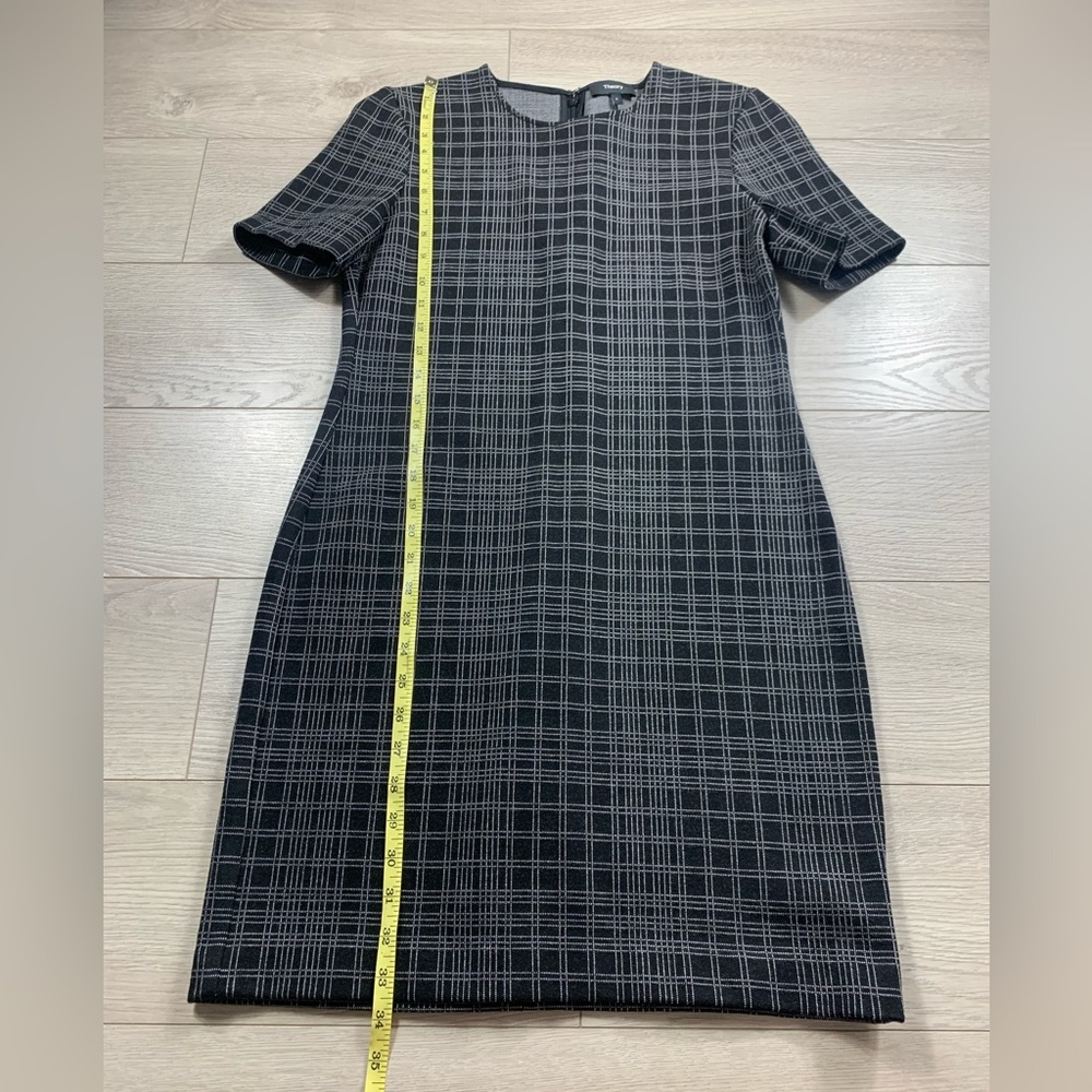 Theory Rijik Structured Knit Pattern Shift Dress - Picture 10 of 11